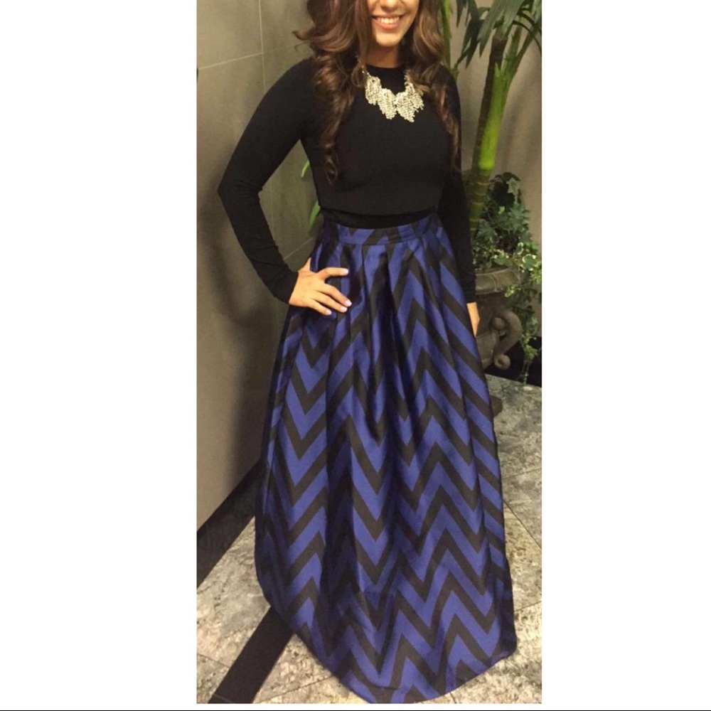 Worn ONCE for a few hours, mock 2-pc classic dress - Picture 1 of 4